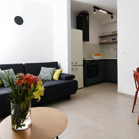 Cloud Apartment